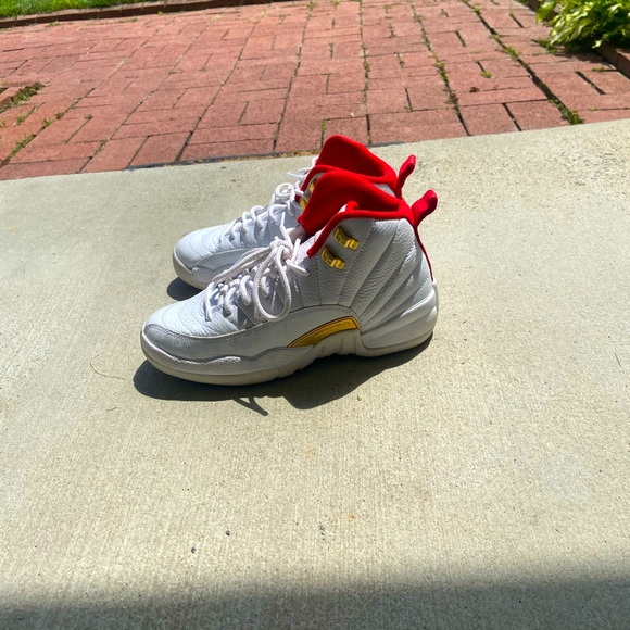 Air jordan 12 chinese new year limited editions - Picture 1 of 3